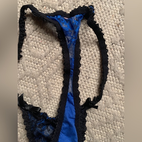 Agent Provocateur Panty Garter Belt Set - Picture 4 of 10